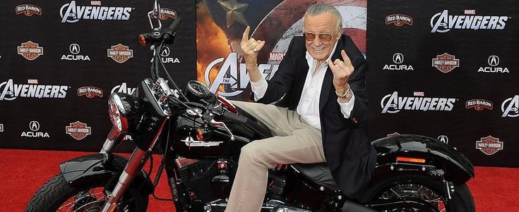È morto Stan Lee, papà dei supereroi Marvel: creò personaggi che lottano in un mondo in crisi