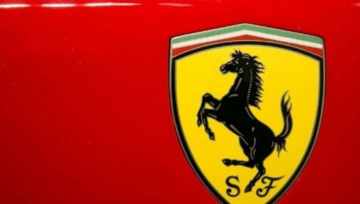 Ferrari accelera nel secondo trimestre e migliora le previsioni per il 2021