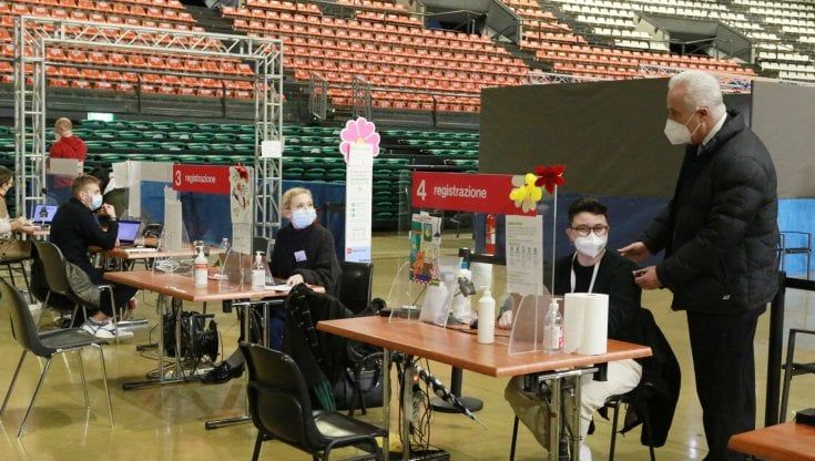 Giani: "I contagi in Toscana trainati al 70% da Omicron"