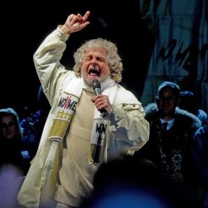 Grillo annuncia il terzo Vaffa-day: "Ci fermano solo i carri armati"