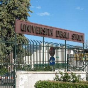 Palermo, ladri rubano un lavandino: aule allagate alla facoltà di Ingegneria