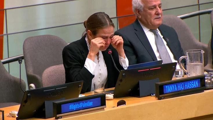 La straziante testimonianza di Tanya Haj-Hassan, volontaria a Gaza: "Il mondo resta in silenzio"