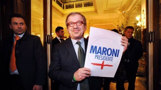 Operazione usato sicuro in Lombardia, Maroni tenta il bis: per le regionali rispolvera simbolo e slogan del 2013