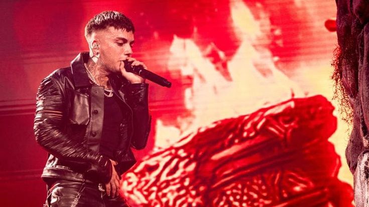 Tony Boy, pressing del sindaco, poi lo stop al concerto del trapper arrestato per droga