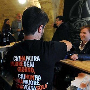 Bari, chiude il pub della legalità: “Sconfitti dai baby bulli in azione nel centro storico"