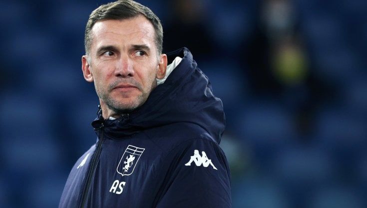 Covid, aumentano i casi in Serie A: contagiati anche Lozano e Shevchenko