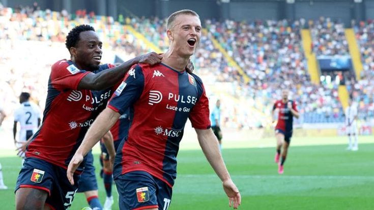 Genoa, non basta la doppietta di Gudmundsson. Un autogol nel recupero salva l'Udinese: 2-2