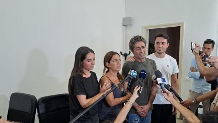 “Simona nuotava come un pesce”: parlano i familiari della ragazza trovata morta in piscina