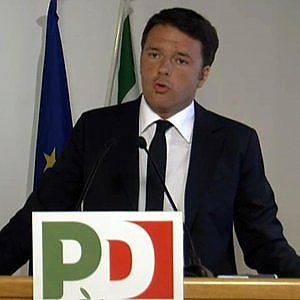 Riforme, sì all'unanimità per Renzi alla direzione Pd. Ma la minoranza non partecipa al voto 