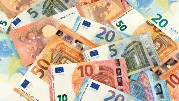 Traffico di valuta: quasi 2 milioni di euro sequestrati a Fiumicino in 60 giorni