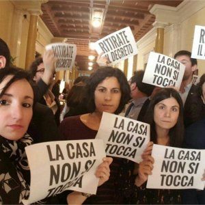 Mutui, le modifiche della maggioranza: la casa passa alle banche solo dopo 18 rate non pagate