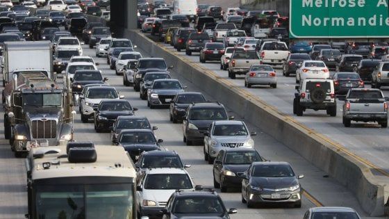 Usa, Trump allenta limiti emissioni dell'era Obama. L'Epa: ''Troppo alti''