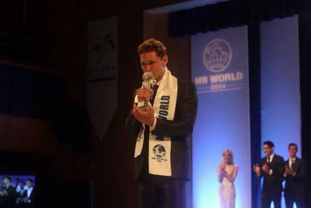Mister mondo 2014 &egrave; Nicklas, un falegname danese