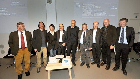 Repubblica Torino intervista in diretta su Facebook i 17 aspiranti sindaci