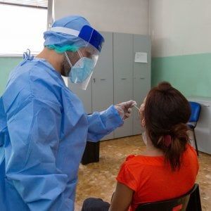 Soggiorna a Malta, torna positivo e contagia parenti e amici: nove i casi di Covid a Villabate