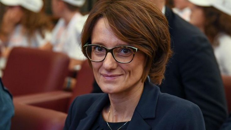 Elena Bonetti: "I nostri figli hanno diritto di giocare, apriamo i parchi a turno"