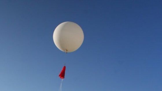 Gli studenti dell’Istituto Rampone di Benevento lanciano il pallone sonda 