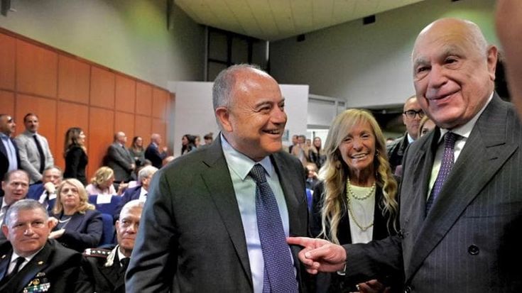 Giustizia, Nordio a Gratteri: “Mai pm soggetti al potere esecutivo”. E gli dedica un proverbio latino sull’ira degli amanti