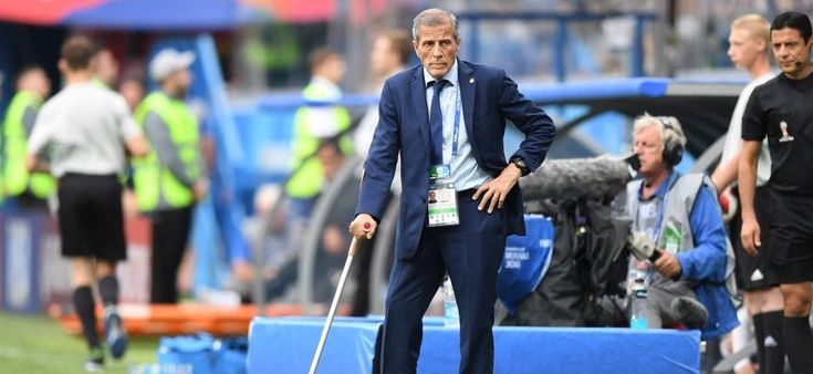 Uruguay, Tabarez: "Il sogno è finito, ma dobbiamo rialzarci subito"