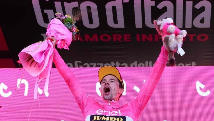 Roglic sfila la maglia rosa a Thomas sul filo dei secondi: il Giro d'Italia è suo