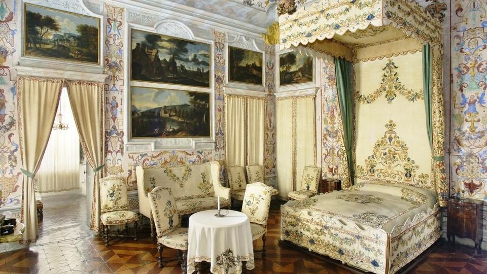 la boiserie in camera da letto la