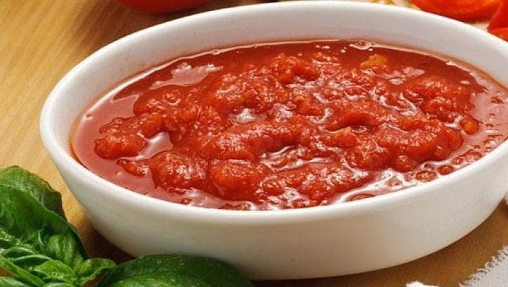 "Torna in cucina che il sugo non si mescola da solo". Attacchi social sessisti alla pilota rally dopo l’incidente a Torino