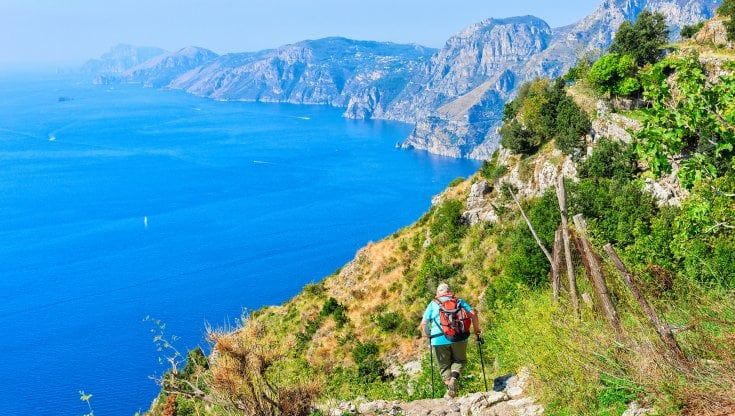 Campania, la guida di "Repubblica" ai cammini e ai sentieri