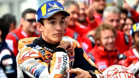 MotoGp, Gp Francia: Marquez in pole davanti a Petrucci. Dovizioso quarto, Rossi quinto