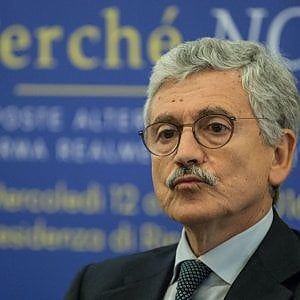 Referendum, D'Alema: "C'è clima intimidatorio. A favore un blocco di potere e la stampa"