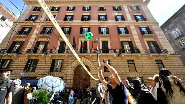 Mare a Napoli, il Comune: “Al lavoro per le piattaforme in via Caracciolo: l’accesso sarà pubblico e gratuito”