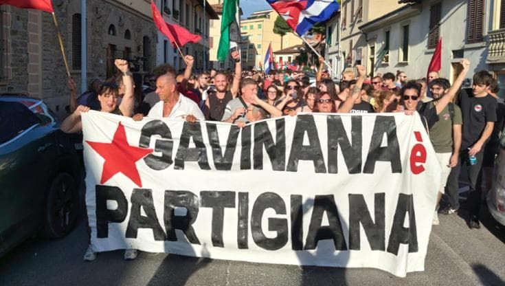 A Gavinana in 300 per la passeggiata di Vannacci. Contro-corteo del Cpa: “Siamo in 5000”