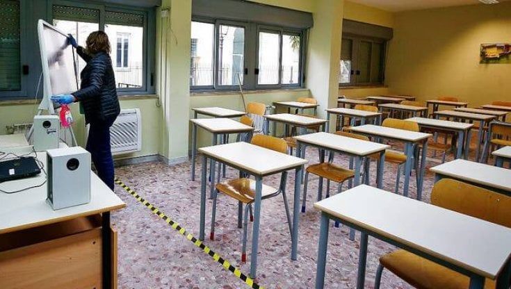 Potenza, oggi ritorno in classe: 122 gli studenti risultati positivi al Covid su oltre 7.500