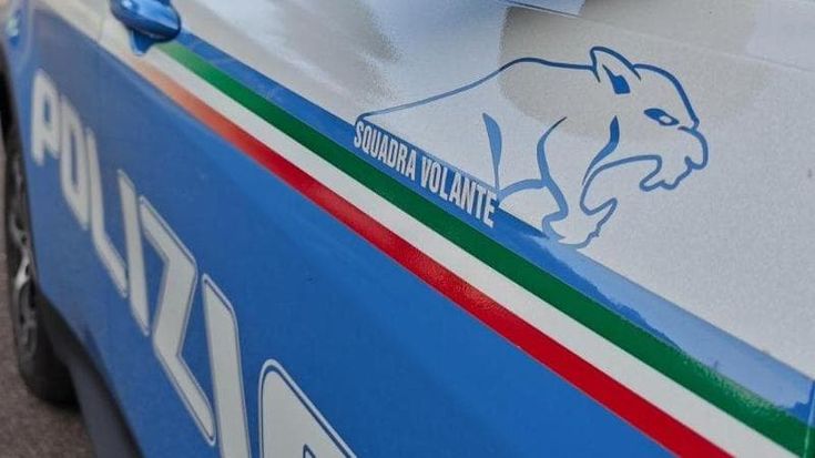 Tute da imbianchino e buste della spesa sul viso: arrestati i ladri incubo di Ostia e Axa