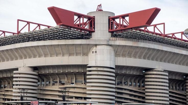 Nuovo San Siro, il rilancio dei club nella partita a poker con Sala