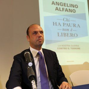 Alfano a Genova: "Banche, pronti a inasprire le pene per chi truffa"