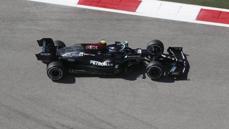 F1, libere a Sochi: Mercedes in volo, Verstappen partirà ultimo con Leclerc
