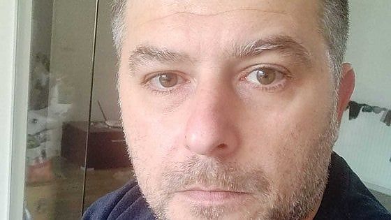 Trattenuto a Bucarest, salernitano scrive a De Luca