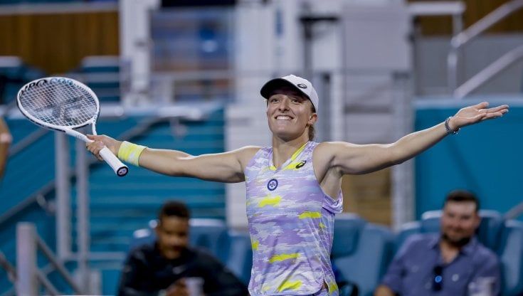 La libertà di Iga Swiatek, la nuova numero uno del tennis femminile