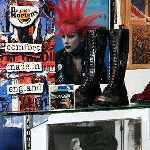 Dr. Martens in vendita: nuovo padrone o quotazione
