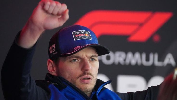 Verstappen nervoso, fa cacciare un giornalista a Suzuka: “Finché c’è lui non parlo”