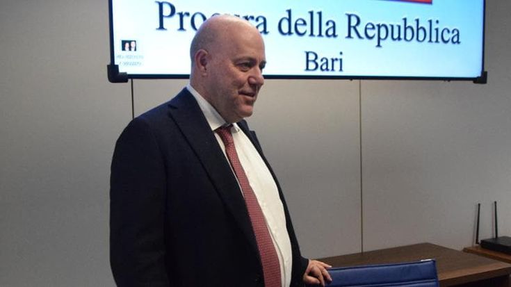 L’allarme del procuratore Rossi: “A Bari il fiume di soldi della mafia mette a rischio l’economia”