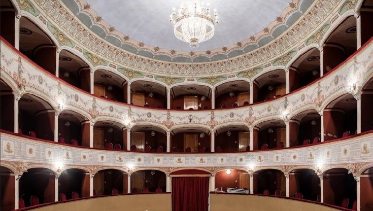 Nove teatri raccontano storie di Sicilia