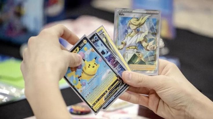 Aprono la cassaforte con la fiamma ossidrica: dentro ci sono carte Pokémon da 200mila euro