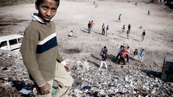 Mumbai, zone no-selfie nella capitale mondiale della morte da autoritratto 