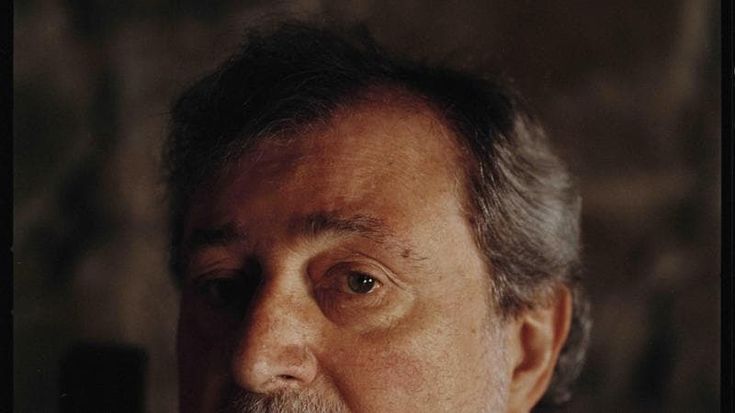 Francesco Guccini, il maestrone è tornato: “Nel mio disco Bella ciao e una canzone popolare ebraica. Mi chiedo quando impareremo a vivere senza ammazzare”