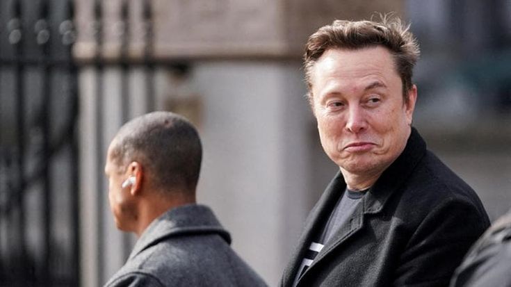 Usa, un funzionario non vedente critica i tagli di Musk. Che lo deride online aizzando gli haters