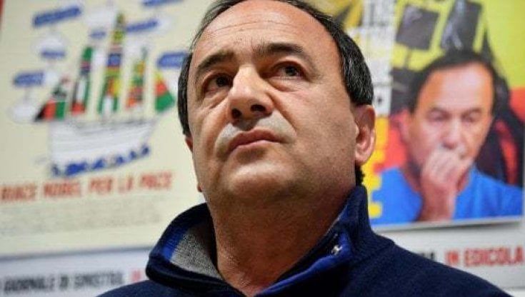 Regionali Calabria, De Magistris stringe l'alleanza dei civici con Tansi. Con lui anche Mimmo Lucano. E il Pd sceglie Nicola Irto