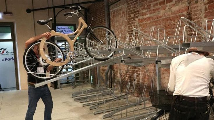 Mobilità sostenibile a Torino Rfi investe nelle stazioni in arrivo oltre 500 stalli bici