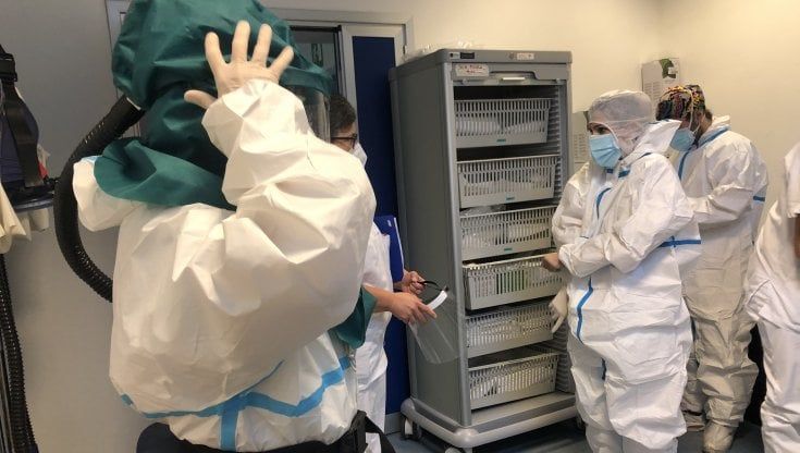 Coronavirus, nuovi contagiati oltre quota 1500 ma cala la percentuale rispetto ai tamponi
