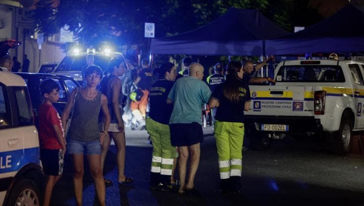 Campi Flegrei, notte di scosse a Pozzuoli, 22 famiglie sgomberate
